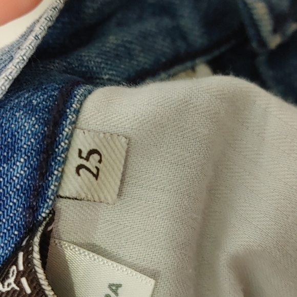 7 For All Mankind Relaxed Skinny distressed jeans 25 - Picture 12 of 14